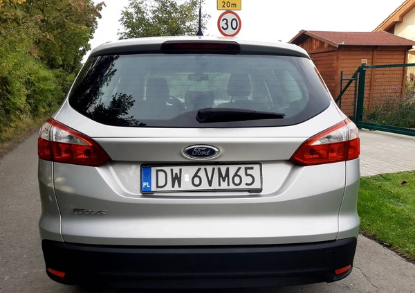 Ford Focus cena 25700 przebieg: 166500, rok produkcji 2013 z Karlino małe 172